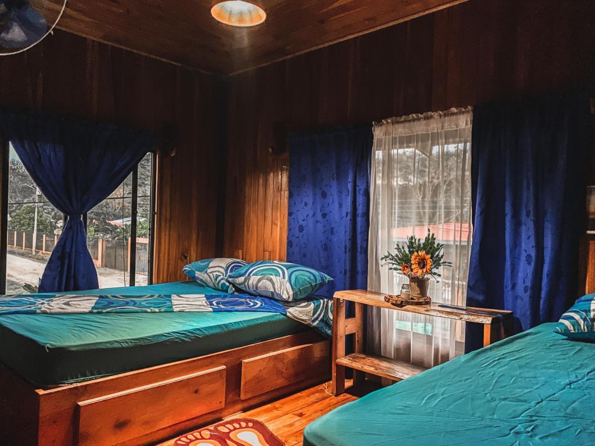 Hostel Marisol Sámara エクステリア 写真