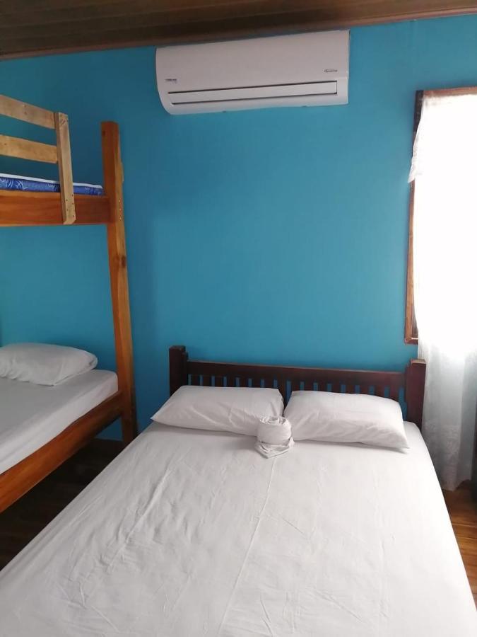 Hostel Marisol Sámara エクステリア 写真