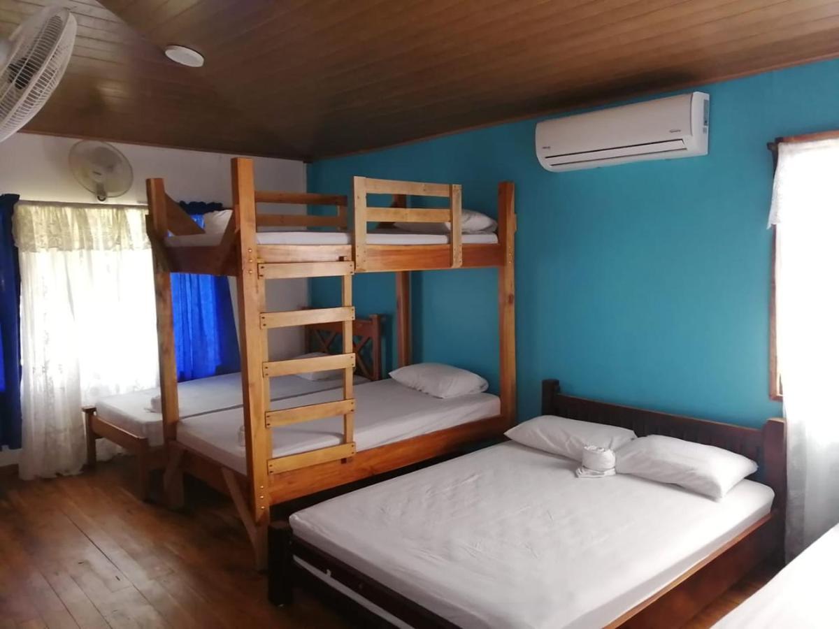 Hostel Marisol Sámara エクステリア 写真