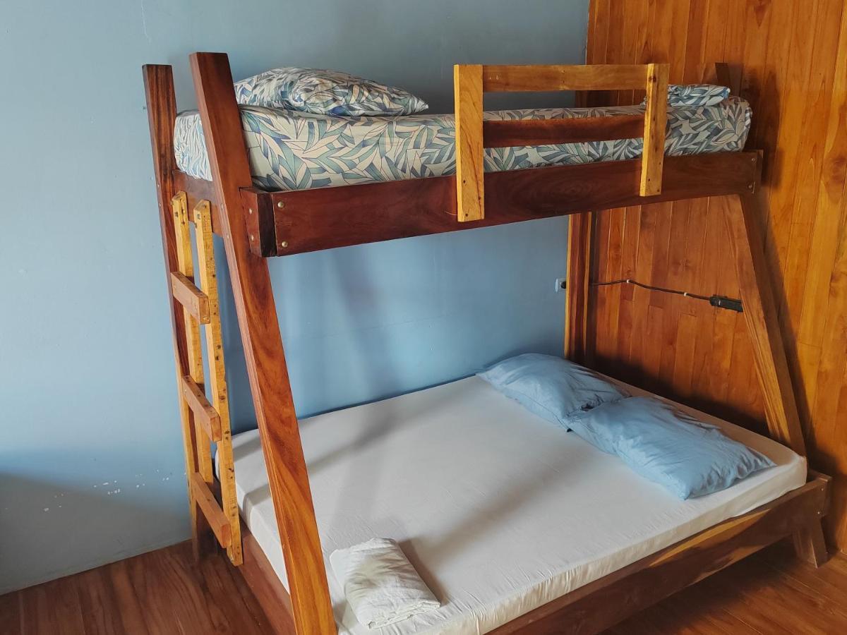 Hostel Marisol Sámara エクステリア 写真